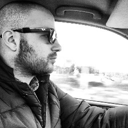 Italiano,meridionale,pugliese,barese,nocese.Zio di Andrea e Anna.Juventino nel midollo. Allenatore di volley.Liberal-conservatore da sempre a dx. Rock addicted.