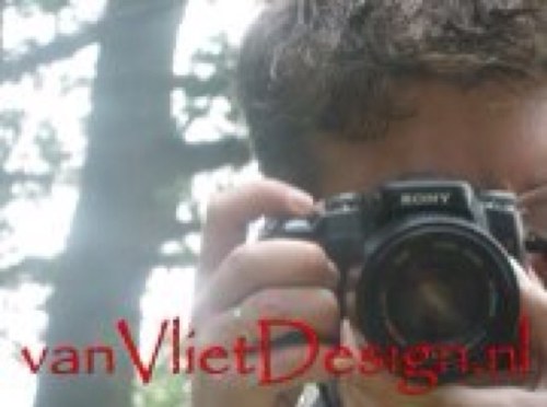 https://t.co/PBL7lDCiwB voor fotografie en webdesign, waterpolo, gamer and tech-addict.