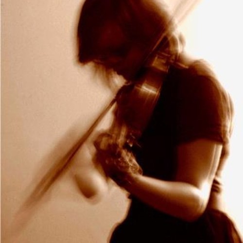 yenniferyolly's profile picture. Violin, bourbon, bikes, and blueberries.