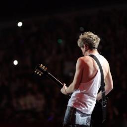 NiallrOfficiaI's profile picture. im Niall, im in one direction. i sing and play an instrument with 6 strings on it !
mullingar,westmeath,ireland