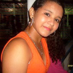 - Irmã ? vooc é maais que tudo pra mim , eeo te amo muitto e PSVTA 33 , vooc é tudo na minha vida minha gstz , melhores momentos cntg :3 [ via : @__LeticiaPrr