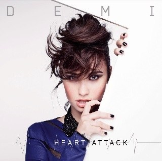 Amo a menina que adora brigadeiro e é lerda como uma tartaruga. E me ensinou a STAY STRONG de uma forma que me tornou UNBROKEN! @ddlovato Since: 09/01/2012