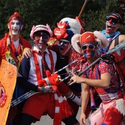 SJUconfessions's profile picture. Lets move this confessions page over to twitter!
http://t.co/PBjAJd88ls