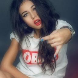 ARREE COBARDE. CON LA CABEZA BIEN ALTA, Y HASTA EL MOÑO DE LAS NIÑAS JARTIBLES. ANTI-FAVeadores. ¿TU ME JODES? MUERTE Y AUTODESTRUCCIÓN PA' TI. HUGS AND KISSES.