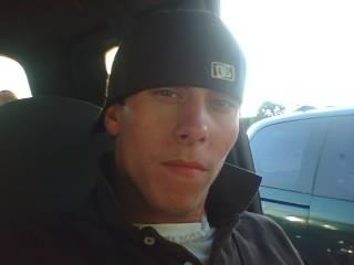 The names Frankie I'm 25 I like to have fun and chill. I'm in a wheelchair do to a car wreck I had 5 years ago.