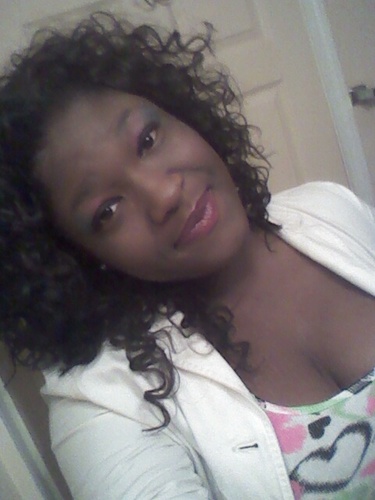Less Friiendss  Less Dramaa ; Moree Friiendss  Moree Dramaa.  Siimplyy Mee Nuthiinqq Leftt Too Sayy :-)