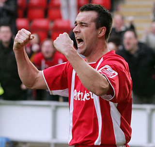 SMcGleish's profile picture. Ex Pro Footballer, currently at Enfield Town. Not actually the real deal.