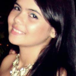 A vida me ensinou a dizer adeus às pessoas que amo, sem tirá-las do meu coração e sorrir para as pessoas que ñ gostam de mim para mostrá-las q sou diferente =)
