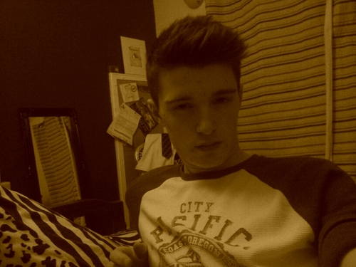 AsquithLa's profile picture. 