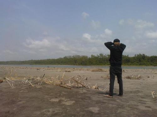 CoecoefPoetra's profile picture. keep smile and seize the day