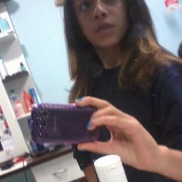 gente boa,comidas preferidas pizza e lazanha...adoro conversas cm minhas amigas s2