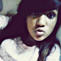 @Munycck_ eu Amo ocê -'- ,, sou uma idiota mesmo, besta , patética &&* Anti-idiotas , sem mais u.u