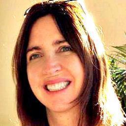 Mother of 4, mostly interested in holistic nutrition, functional medicine, vegetarian cooking, spiritual healing and environmental issues. Bilingual tweets.