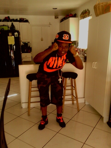 fuck a bio #paid r.i.p gusto follow dat baby @_JuicyDropss
