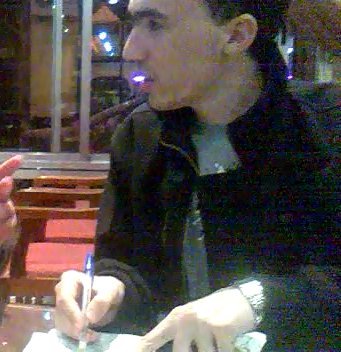 CHIKHFouad's profile picture. مغربي ريفي لا أؤمن بالعرقية وأمقت المرضى بالعرقية المتخلفة. شعاري المغرب أولا لكنني أبدا لن أكون في صف أي ظالم قاتل مجرم ككيان الصوص.