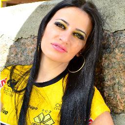 Musa do Criciuma Esporte Clube 2011 !!!
Ela é discreta e cultua bons livros e ama os animais =)