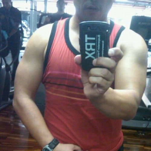 Tipo serio adulto de Caracas Venezuela 100% ACTIVO  bien varonil deportista cero rollos ni complicaciones