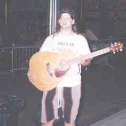 $hred Master Riff Specialist /Owner of Swampmuck Records. New album “ Lurking in the Fog “ out Soon 🤘🏻🎸🤘🏻Luvis 25yrs avail at https://t.co/qLCdyQQvZV