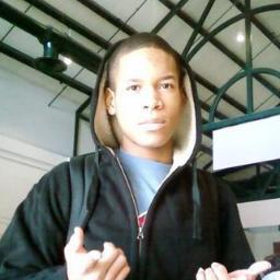 Everyone follow @EcheMadubuike he follows back & he has great tweets!