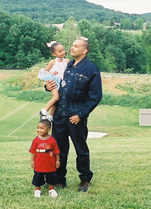 SadiesBoy's profile picture. I write the words that make you laugh, cry, and remember