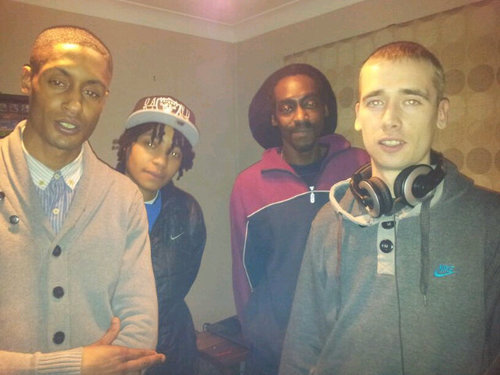 B'ham Vinyl loving DJ DnB /JumpUp http://t.co/vJ6kxHH4J2 Sat 8-10pm  http://t.co/w3AC9NTte5 Agent  cathy@midlandsmusicscene.com