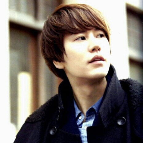 I'm Kyuhyun's bot. sorry I'm unofficial. BD--5/17 Re--2/28 あ、てぃくやってる