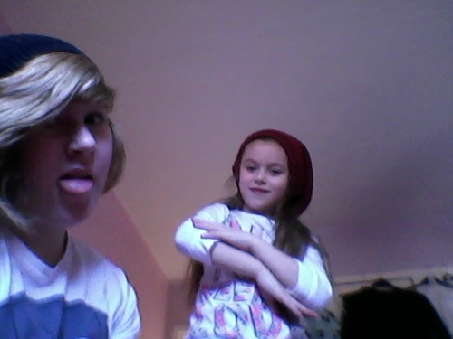 My name is Kelsey Paterson. I love DCFC, 1D and paramore. I have Blonde hair and Green eyes. #TeamFollowBack. Bye.