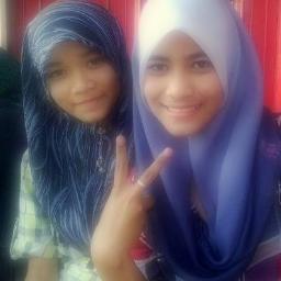 Hye ! Call me Wanie . From Kota Bharu,Kelantan . #GengVianna  #TeamLastPMR2013