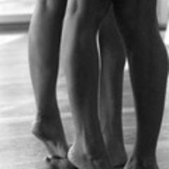 kgiled's profile picture. 애정에는 한가지 법칙밖에 없다. 그것은 사랑하는 사람을 행복하게 만드는 것이다.