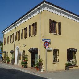 Immobiliare2013's profile picture. Gruppo Immobiliare Camporesi: Studio Geometri, Studio Architetto e Ingegnere, Notaio, Impresa Edile, Agenzia Immobiliare.
AL VOSTRO SERVIZIO