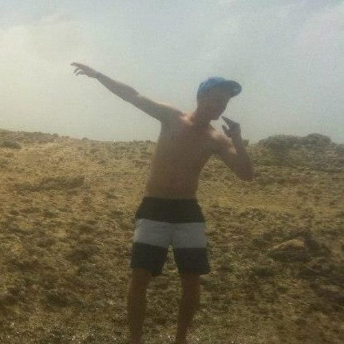 danmacca4's profile picture. Croydon born and bred irish through and through CPFC pride of south london!