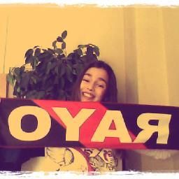 soy una niña  a la que le gusta jugar al futbool y tiene una mejor amiga y a la que quiero mucho MeRy!! teeQ