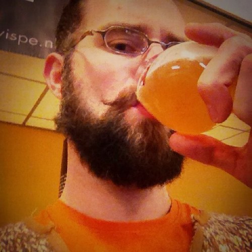 AmediuzOcat's profile picture. Lecturer * Creativity * Communication * Branding * Music lover * Drinker of Beer * Analog Gamer * T-shirt nerd * #beershirtweek