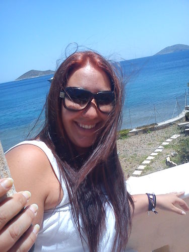 αγαπω ολο τον κοσμο