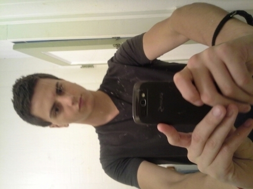 lightgrid123's profile picture. 