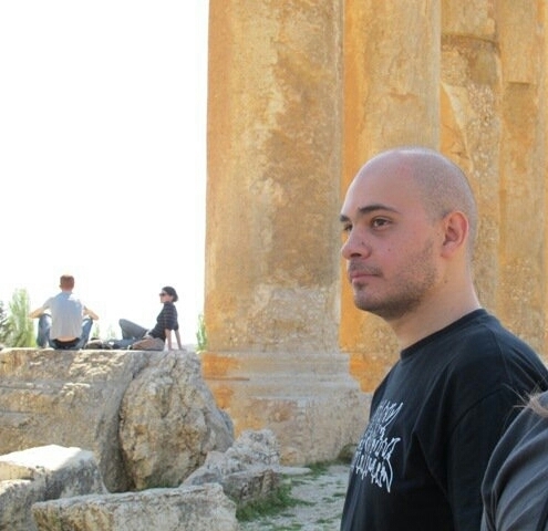 A wanderer interested in nature, food, writing, dark humor, and Metal music. Trying to make a difference.