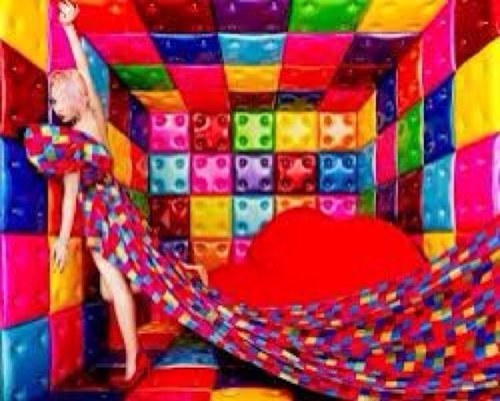 Sandraux05's profile picture. Я просто таю когда он обнимает мою шею свойми руками, утыкается носом в мой, смотрит мне в глаза и шёпотом говорит: я люблю тебя, слышишь? Я тебя люблю.