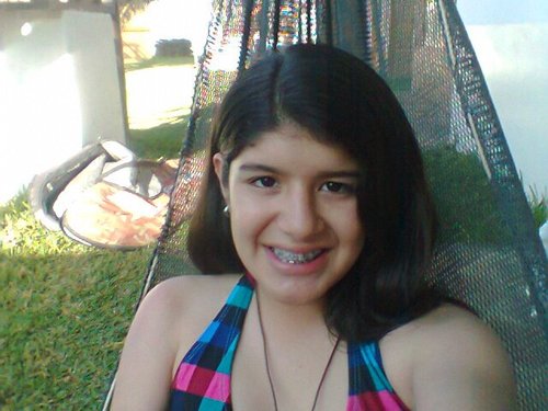tu me sigues y yo te sigo:)
you follow me and i follow you =)