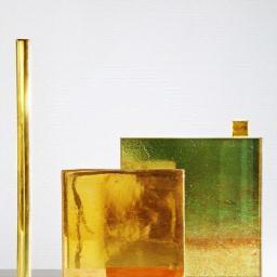 40 años dedicados a los materiales de diseño y calidad.