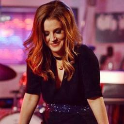 @Neverlandmeetsgraceland on Instagram