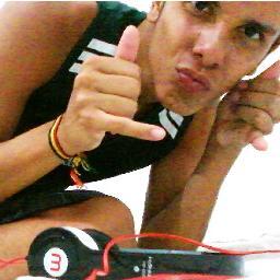 thá!! De tantas reclamações, vou atender os pedidos dos fãs. vou mudar o meu modo infantil de ser *--* PALMAS, vcs conseguiram..