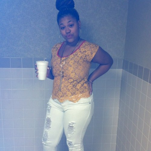 ★Life GOES on,hateIt or LOVE it
cause you broke HOE$ gone Talk
all Ican tell ya is Get use 2it :Bitch:) *
,LOYALTY B4 ROYALTY ANYDAY:$