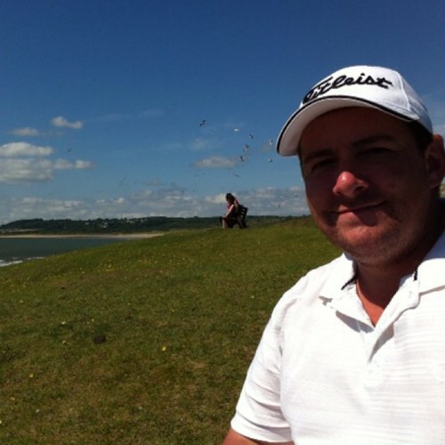 RobKir's profile picture. This account is now @Ley_robert please go follow.