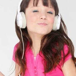 Fã Clube dedicado a fofa da @larimanoela  e feito no dia 11 de novembro de 2012