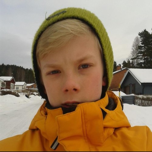 Music, Twitter and Facebook is my life!!!
Instagram: johanneswinther