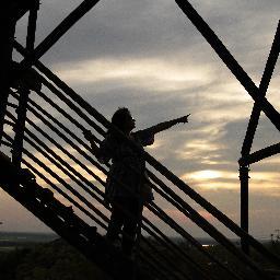 Comunicadora social, periodista, asesora de comunicaciones y prensa.