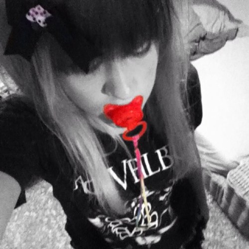 I am here to love bvb! they save me! can't live without them! andy, ash, cc, jake, jinxx.
Broarmy, bvbarmy *.*
follow me on instagram: danielle_bvbarmy