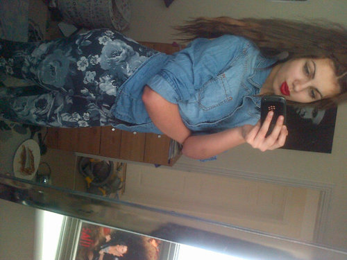 got a new twitter people follow me I follow back x x x