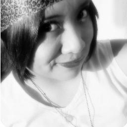 Hola bebes hermosos; tengo una nueva cuenta, espero que les guste: @ItsmeMora_ síganme & así, ya no usare esta.. los amo❤