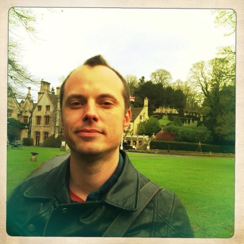 Film VFX artist and programmer currently working at Double Negative. I tinker making games at home and also assist my wife Jess MacNeil with her video art too.